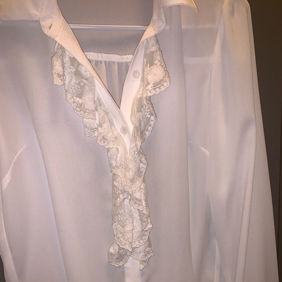 Like new white button up blouse - Picture 2 of 2